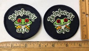 Lote De 2 Selva Café Restaurante Hierro En Parche Árbol Rana Logo Disney Animal - Imagen 1 de 2