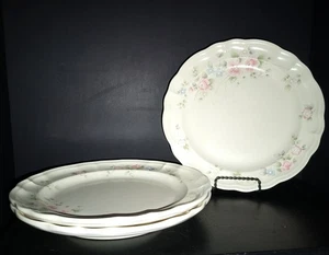 3 Pfaltzgraff Tea Rose Scalloped Dinner Plates 10.25" Pink Flowers Vintage USA - Picture 1 of 4