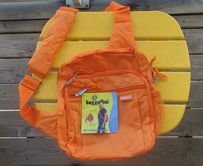 Bolso de playa informal, deportivo Baggallini Foto 1 de 4