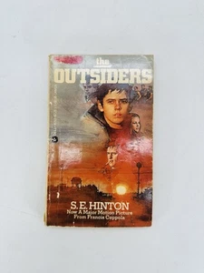 The Outsiders S. E. Hinton 1983 VTG Dell Paperback Book Movie Tie-In Cover Back - Picture 1 of 4