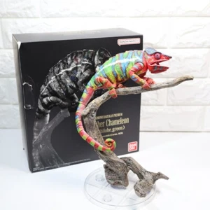 The Diversity of Life on Earth Panther Chameleon Ambilobe green Figure - Picture 1 of 24