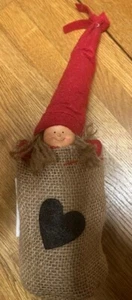 Weihnachts Deko Wichtel Mädchen mit Mütze in Jute Sack Weihnachten - NEU - Bild 1 von 7