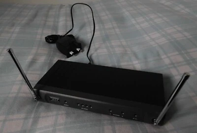 TRANTEC S4.4 Radio Microphone Diversity Receiver & Power Supply Freq 863-865Mhz - Image 1 of 4