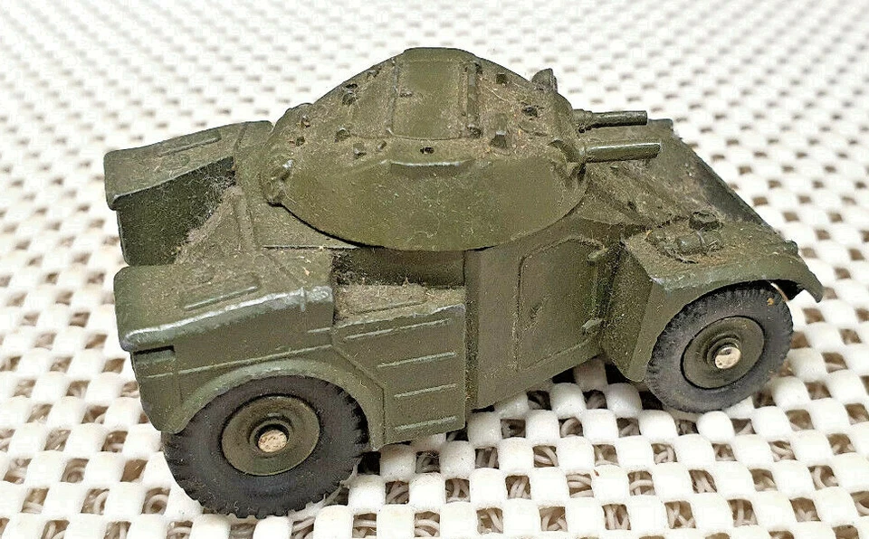 Dinky toys Aml Panhard N.814 Auto Mitragliatrice Leggera Corazzata Meccano Char - Immagine 1 di 4