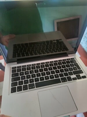 Apple MacBook Pro 2011  - Bild 1 von 4