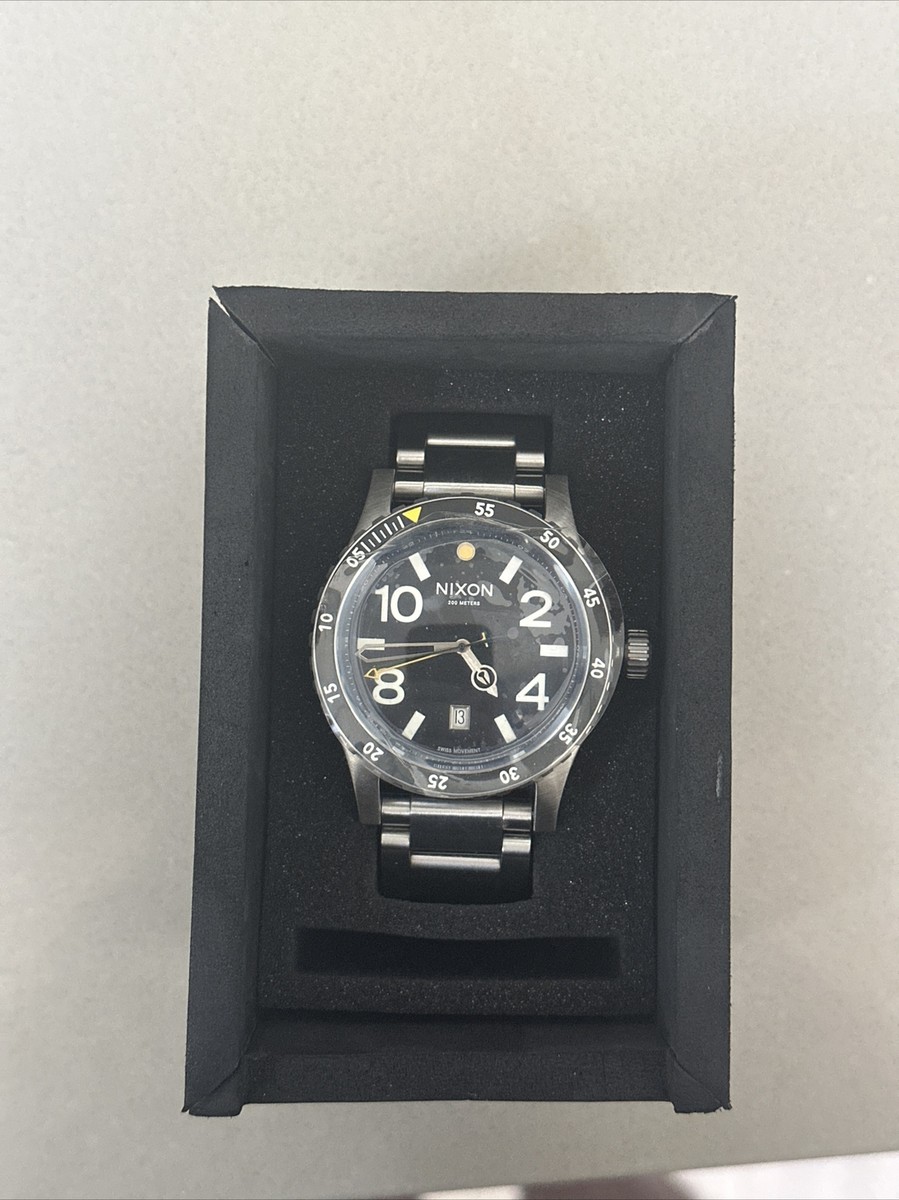NIXON 200 METER 腕時計 Nixon 200 m (20 ATM) Water Resistance Wristwatches for sale