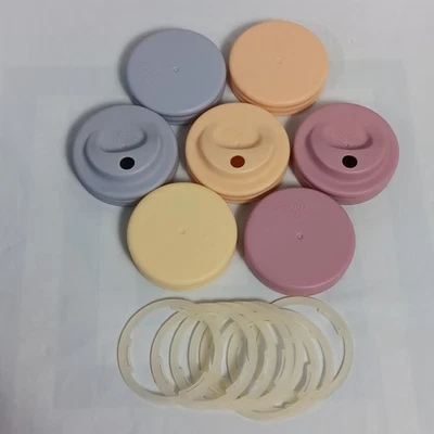 Reemplazos de tapas de tazas para niños y niños pequeños Elk & Friends con sellos de goma Foto 1 de 4