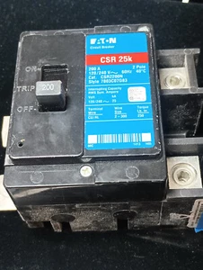 EATON CSR2200N INTERRUTTORE PRINCIPALE 200 AMP EATON CSR 25K 120V 240V 7803C07G83 - Foto 1 di 2