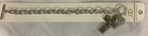Pulsera Cruz Charm Tono Plata  - Imagen 1 de 2
