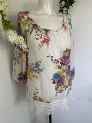 Blusa campesina boho floral beige pequeña vintage Spence acento de encaje manga 3/4 usada en excelente estado Foto 1 de 4