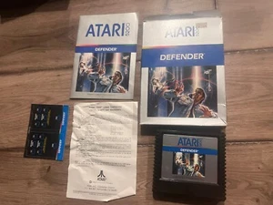 Defender (Atari 5200, 1983) CIB WITH BOX + MANUAL AND ONE OVERLAY - Picture 1 of 13