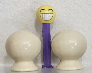 Fiesta Ware Fiestaware Salt & Pepper Shakers Set Ivory Round - Picture 1 of 4