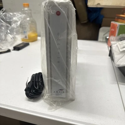 Motorola ARRIS SBG6782-AC 1800M SurfBoard Cable Módem y Router Wi-Fi DOCSIS 3.0 Foto 1 de 3