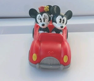 McDonalds Mickey & Minnie Mouse en coche figura de acción ferrocarril fugitivo juguete pequeño - Imagen 1 de 4