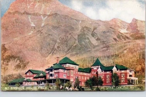 FIELD  B.C. CANADA POSTCARD MT. STEPHEN HOUSE On Line Canada Pacific Railway - Picture 1 of 2