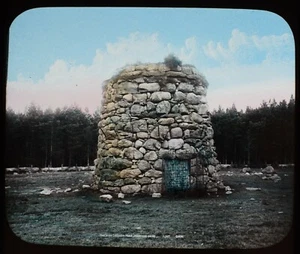 ANTIQUE Magic Lantern Slide MEMORIAL CARN CULLODEN MOOR C1890 PHOTO SCOTLAND - Picture 1 of 2
