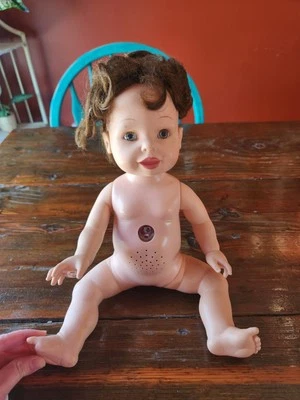 Interactive Talking babies 2000 Playmates Doll **READ**  - Image 1 of 4