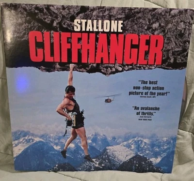 Cliffhanger Laserdisc (1993) USED Good Condition Sylvester Stallone Jane Turner - Image 1 of 3