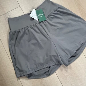 Halara Softlyzero luftige graue Laufshorts XL Gesäßtasche Sport Fitness Yoga - Bild 1 von 9