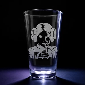 Prinzessin Leia Lasergravur 16oz Pint Glas | Star Wars Sci Fi Geschenk - Bild 1 von 5