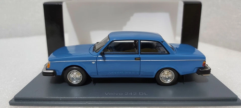 Volvo 242 DL 2-Door Ceramic Blue 1979 1:43 Neo 43824 (1 of 300 PCS) RARE!! - Image 1 of 4