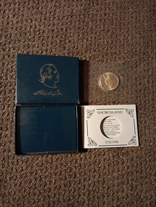 1982 George Washington Commemorative Uncirculated Silver Half Dollar Denver Mint - Picture 1 of 3