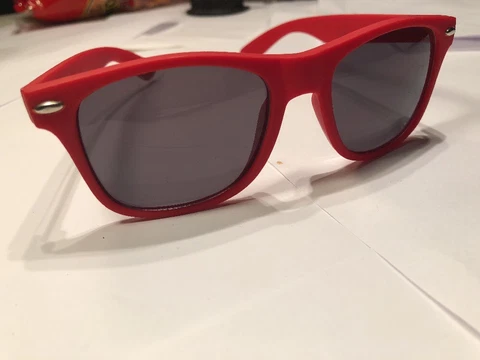 MLB Cincinnati Reds SUNGLASSSES Wayfarer RED Baseball SUN Shade LICENSED ESPN Cover