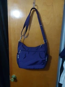 TRAVELON Classic Bag Crossbody Hobo Bucket Plum Purple Secure Pockets Zipper - Picture 1 of 14