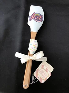 The Bake Shop Set of 2 Silicone Spatulas Love Hearts Wooden Handle NEW - Picture 1 of 1