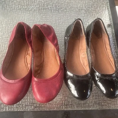 Lote de dos zapatos de ballet sin cordones Lucky Brand de cuero rojo y negro brillante talla 6,5 Foto 1 de 4