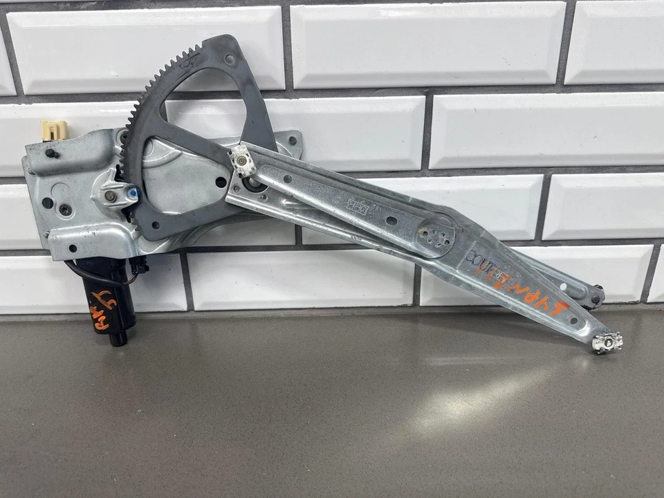 Pontiac GTO 2004-2006 2 puertas pasajero derecho ventana regulador con motor Foto 1 de 4