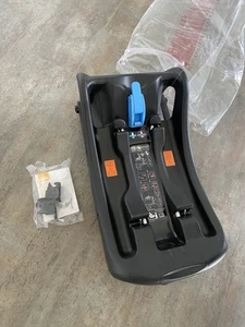 Isofix base for Joie i-Size car seats fits i-Snug I-Gemm Snug Juva & Gemm New - Picture 1 of 2