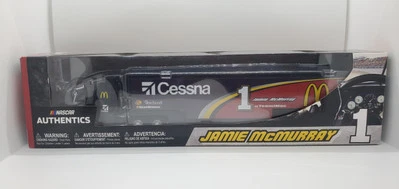 Camión fundido a presión Jamie McMurray #1 Cessna McDonalds Chip Ganassi firmado 1/64 Foto 1 de 4