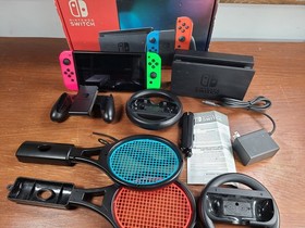 Nintendo Switch HAC-001 32GB Console Bundle w/ Joy Cons + Box + Accessories