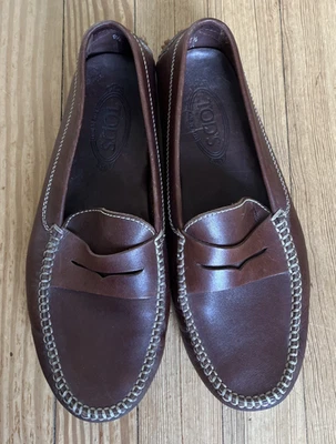 Tod's Gommino Loafers/Driving Mocs in Brown Leather Men US Sz 9.5~MADE IN ITALY - Image 1 of 4
