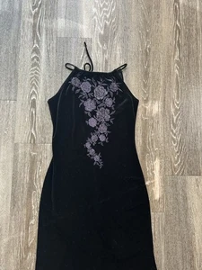 Vintage Minerya Maxikleid schwarz Samt lila Blumen Neckholder Gr. M Whimsigoth Grunge - Bild 1 von 10