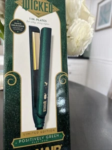 Limited Edition Wicked “Positively Green “ Conair Flat Iron NIB - Picture 1 of 11