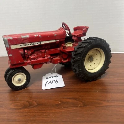 ERTL Vintage International Tractor 18-4-34 - Image 1 of 4