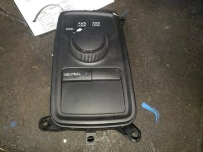 RAM3500 2015 caja de transferencia interruptor de control de cambio. NÚMERO DE PIEZA 68142281AE  Foto 1 de 4