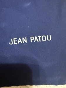 Bufanda de seda Jean Patou rosa roja 34"x34" diseño floral azul marino y rojo - Imagen 1 de 8