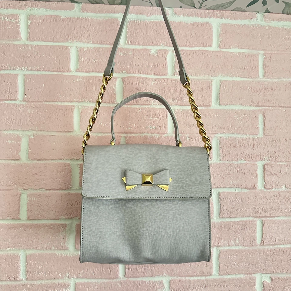 Bolso Bandolera Betsey Johnson Devin Bolso Bandolera Asa Superior Lila Arco Cadena Correa Foto 1 de 4