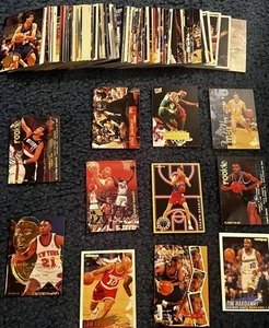 Lot of Over 100 Basketball Cards 90s With Legends Rookies Etc G condition - Bild 1 von 5