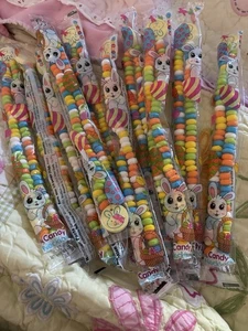 Süßigkeiten Halsketten mit Medaillons einzeln verpackt - 10 Stück essbar Party Gastgeschenke - Bild 1 von 6