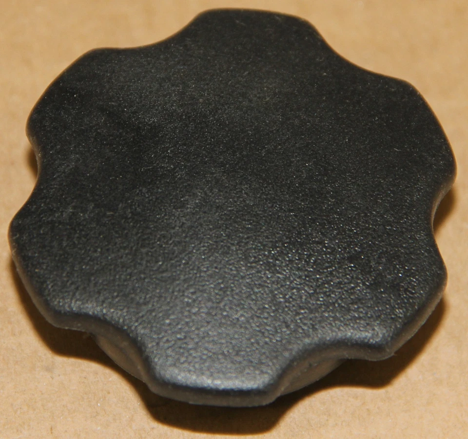 Se adapta a 79-86 Ford Escort EXP Mercury Cougar LN7 Lynx tapa de aceite motor MO-87 nuevo Foto 1 de 1