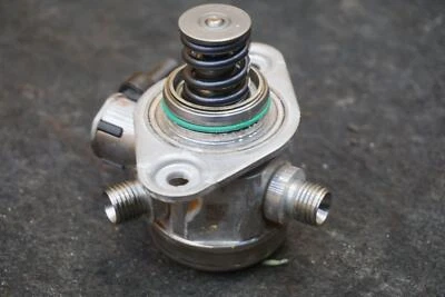 Bomba de inyección de riel de combustible de alta presión 9A712702600 Porsche Panamera 17-20 *Nota Foto 1 de 4