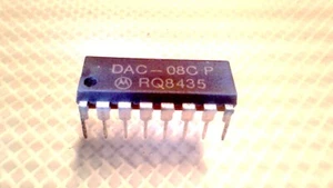 DAC-08C    MOTOROLA   8 Bit D/A Converter  DAC  DIP16 - Picture 1 of 1