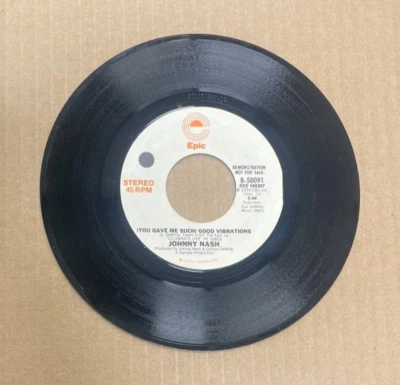 JOHNNY NASH EPIC 45 PROMO GOOD VIBRATIONS MONO/STEREO 50091 - Image 1 of 2