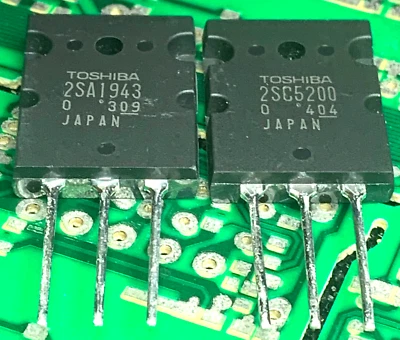 ST MICROELECTRONICS 2SA1943 + 2SC5200 ( O ) Toshiba Transistor NPN+PNP Coppia Originale