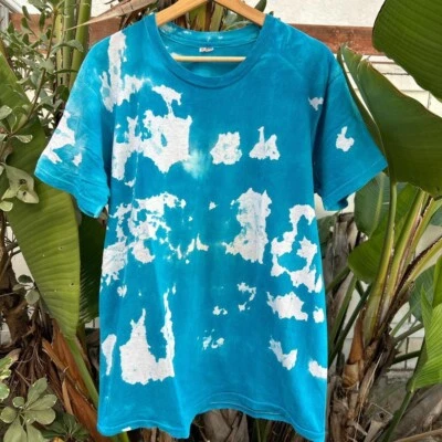 Camiseta vintage de los años 80 Hanes teñida con lejía nube azul/blanco L Foto 1 de 4