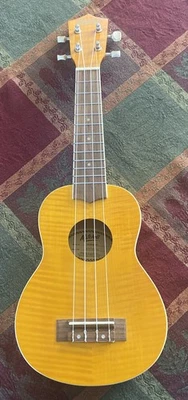 VINTAGE MITCHELL UKULELE MODEL MU45FNA Quilted Maple Top Excellent Condition - Image 1 of 4